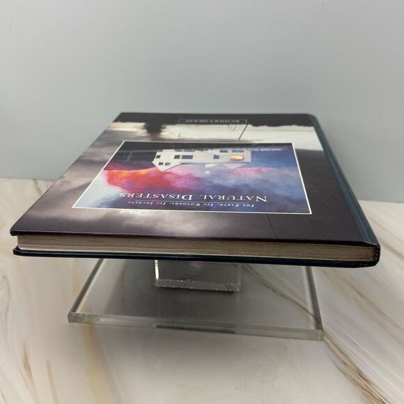 Natural Disasters 1997 Hardback Readers Digest The Earth Its Wonders Its Secrets - Picture 6 of 8